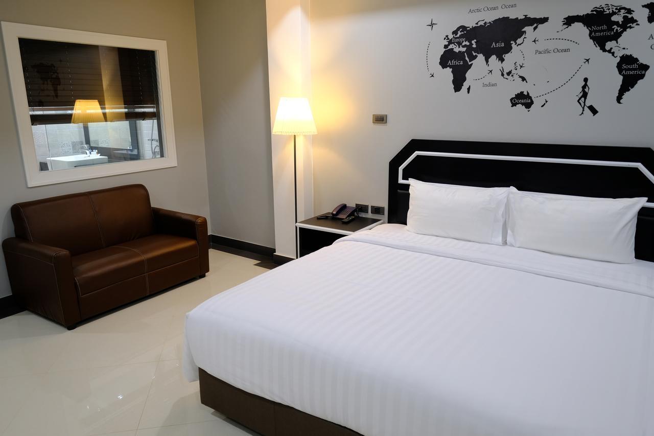 The Tung Hotell Pattaya Exteriör bild
