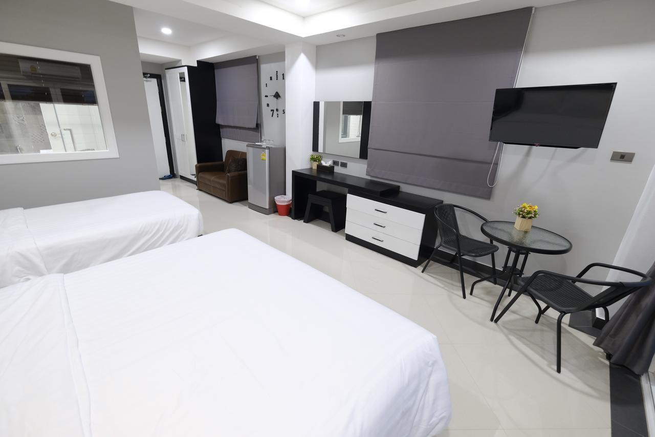 The Tung Hotell Pattaya Exteriör bild